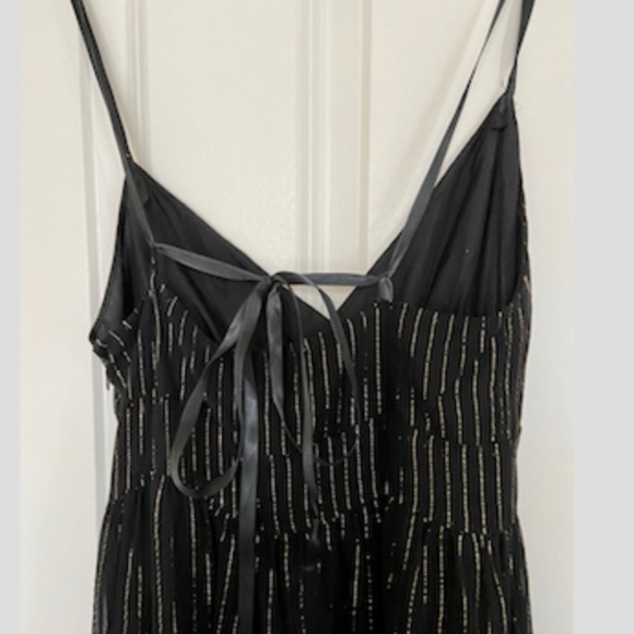 Long Black Flowy Dress With Gold Sparkle - Picture 3 of 8